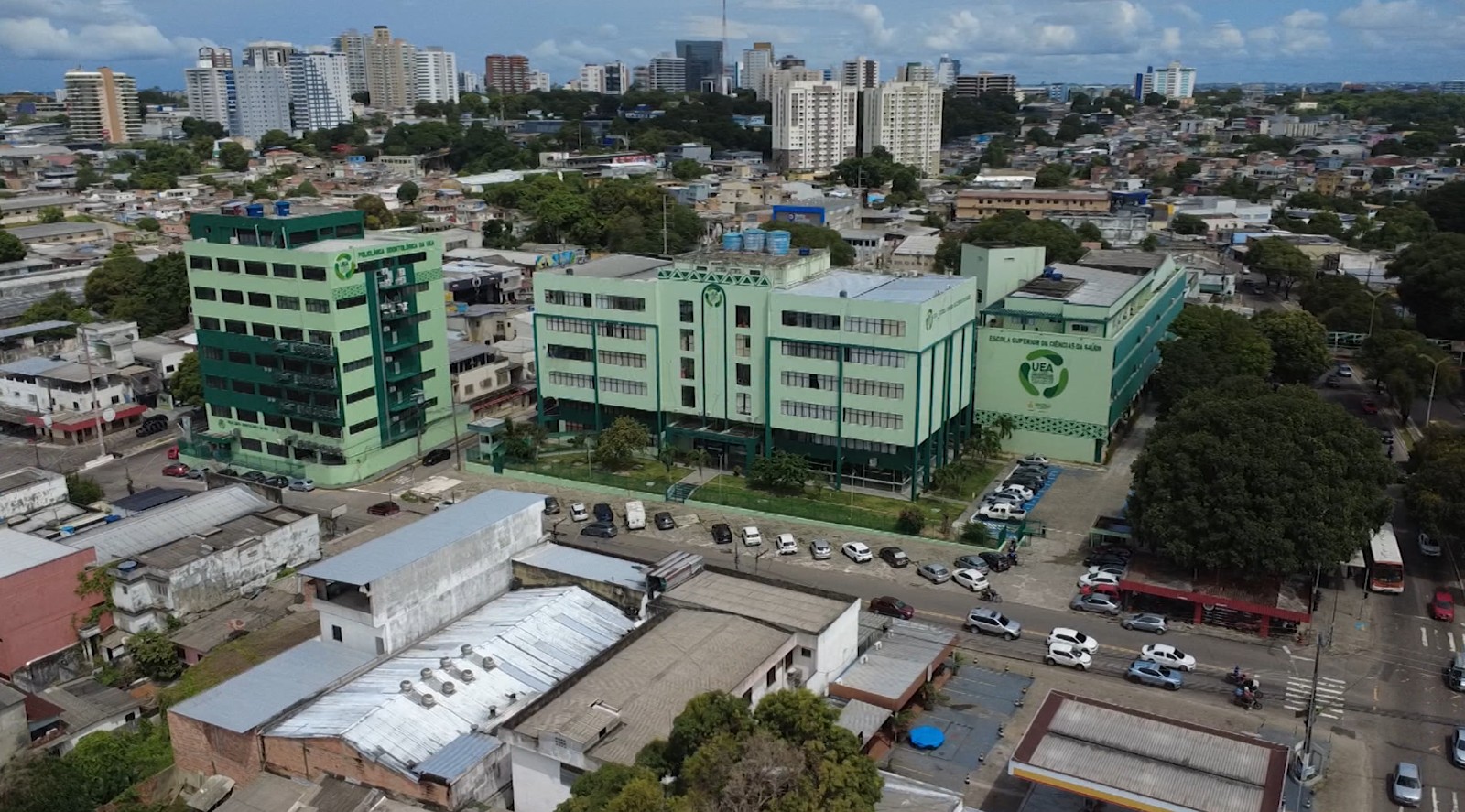 Estudantes do Amazonas vão à Justiça após UEA acabar com reserva de vagas   para candidatos do interior